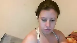 Сисястая шкура TheG00Dwife показывает интимные места