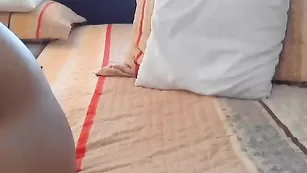 Сочная куколка SweetAndreea прыгает на резиновом хуйце
