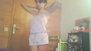 Захватывающая сучка Fafagagapink болтает во фри