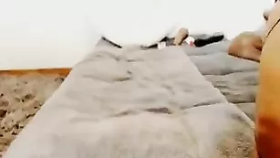 Шальная кобыла SofiaNix развлекается с резиновым хером