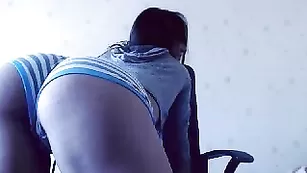 Шальная бэйба Lady_Sport показывает спортивное тело