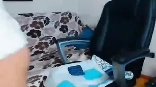 Русская красотка Oelisia трахается с самотыком