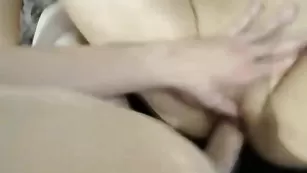 Голубки SexySofi занимаются разными ласками