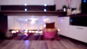 Знойная дамочка Hottminx позирует в эротичном белье