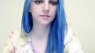 Очаровательная курва BlondBunny наминает большие сиськи