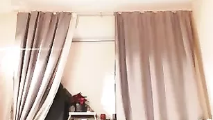 Обнаженная пассия HurricaneKat снимает нижнее белье