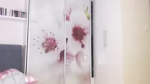 Светловолосая курва Kokette22 ласкает большие сиськи