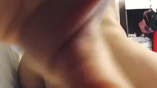 Annesquirt маленькая узкая пизда