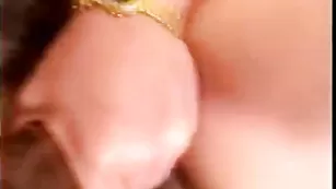 Зрелая шмара shlushka долбит фаллосом мохнатую головку