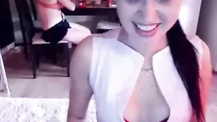 Лесбиянки roxybadgirl evochkaxxx battylee эффектно развлекаются