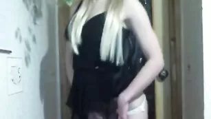 Скромная девочка не спешит раздеваться brianasexi
