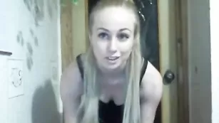 Скромная девочка не спешит раздеваться brianasexi