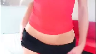 Топовая ladybosss обнажает большие дойки