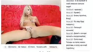 Роскошная lnsomnia трахает бритую пизденку