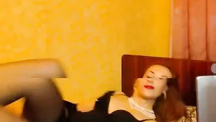 Рыжая курва Sweetlanak развлекается во фри