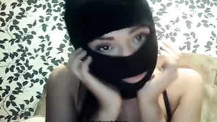 Смазливая парочка развлекается перед вебкой