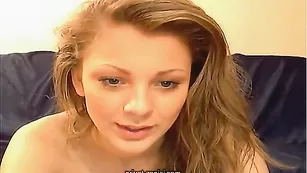 Кокетливая малышка ponochka69 сняла трусики