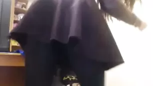 Симпатичная VirginCat нежно массирует киску