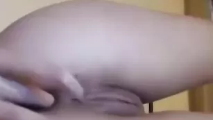 VIPkiska моется и трахает очко