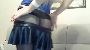 Роскошная девка uma2urman ласкает красивые сиськи