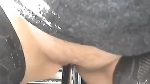 Блестящая SeX-Zaika трахнулась рычагом в машине