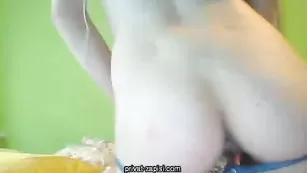 Шикарная блондинка отсасывает пенис Pitrbystricky