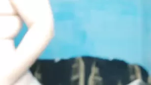 Грудастая куколка Amandasquirts ласкает сосочки