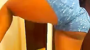 Пикантная бикса natalyhot21 соблазняет шикарными параметрами