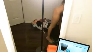 Изысканная леди Doctaytay соснула пенис и трахнулась