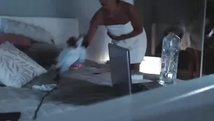 Шикарные лесби Squirtbetty в душе ласкаются