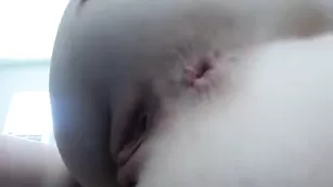 Строптивая пассия Hornyhippies показывает бритые дырки