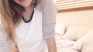 Смачная курва Kendalltyler шалит с вибратором