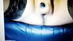 Мастурбация со сквиртом