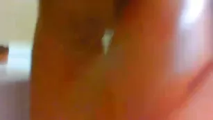 lina_li насаживается на член в ванной