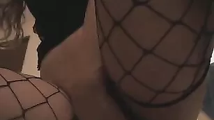 Gisele and VioletDoll трахают пилотки