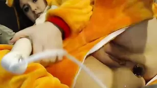 Строптивая пассия Missnerdydirty развлекается с вибратором