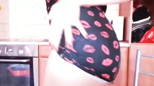 Evvygold страстный танец на кухне