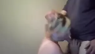 Порочная шлюшка Indigostarr трахается с мужланом