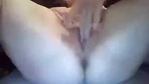 Порочная шлюшка Indigostarr трахается с мужланом