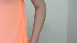 Изысканная куколка Nemeere показывает нижнее белье