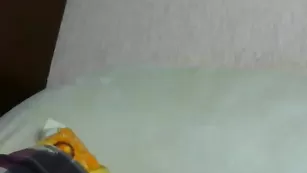 MissAnn дрочит волосатую вагину