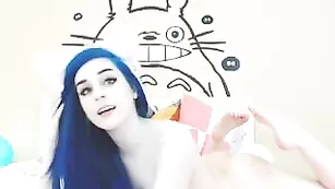 Нежная куколка Kati3Kat моется в душе