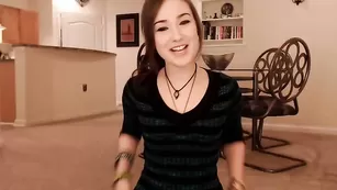 Изумительная сука Birdylovesit общается во фри чате