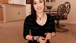 Изумительная сука Birdylovesit общается во фри чате