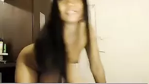 Строптивая латинка Sexyticky яро дрочит пизду