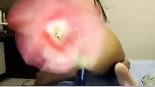 Строптивая латинка Sexyticky яро дрочит пизду