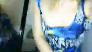 rastygirl телочка крутится перед зеркалом