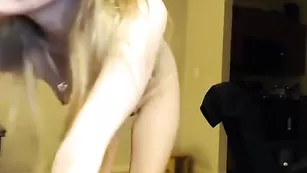 veruca сучка играется с дырочками