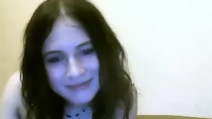 Строптивая девка DevilAnn долбится во все дыры