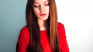 MandyDee сексуально раздевается